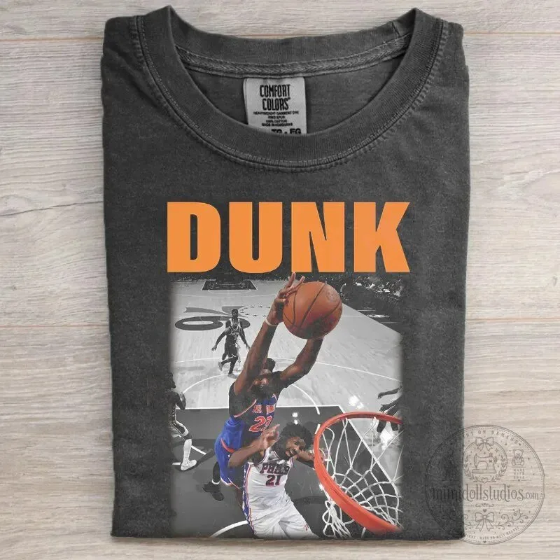 New York Knicks Basketball Dunk Graphic Washed T-Shirt 5 New York Knicks Basketball Dunk Graphic Washed T-Shirt