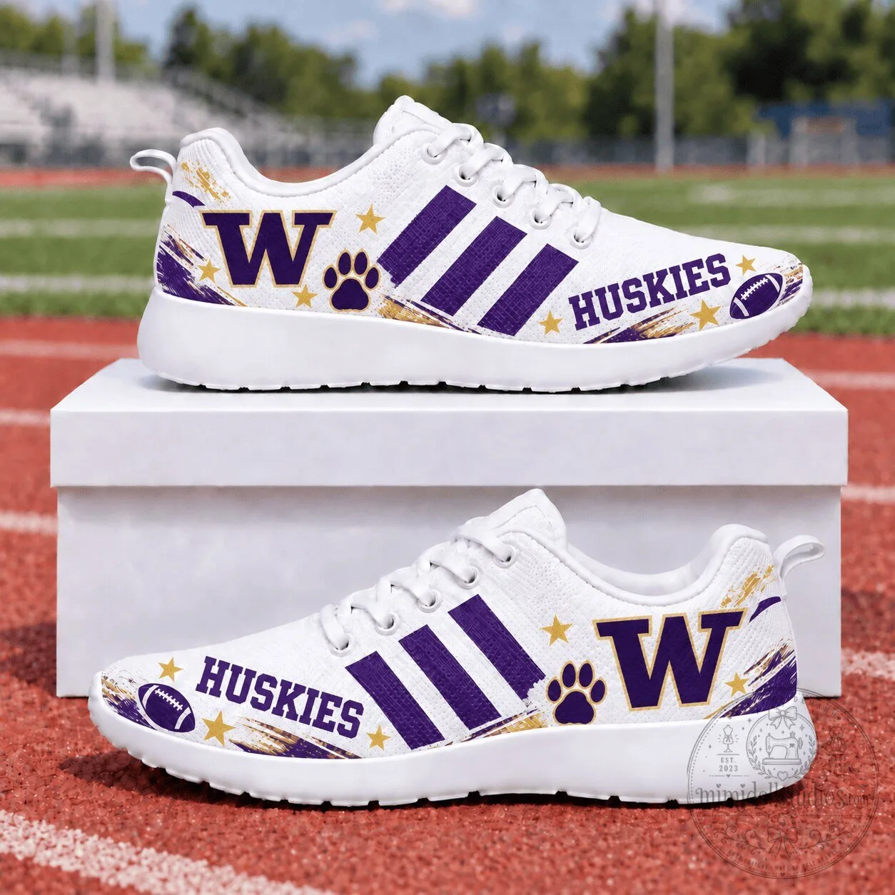 Washington Huskies Purple and Gold Team Logo Casual Sneakers 3 Washington Huskies Purple and Gold Team Logo Casual Sneakers